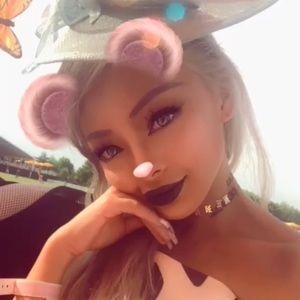 Meet your Posher, Kennedy